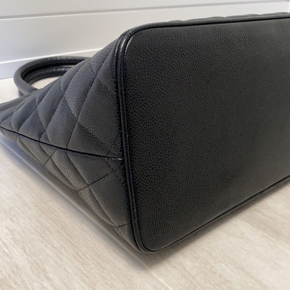 Chanel Medallion Quilted Tote Bag - Picture 7 of 11